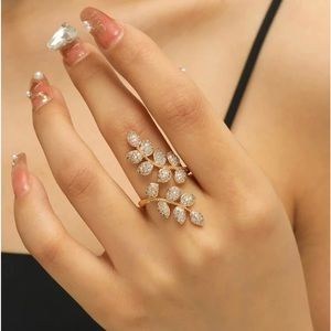 Leaf design, cubic zirconia, Decore Ring.